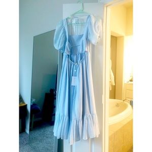 Blue wayf dress. Brand new size Small
